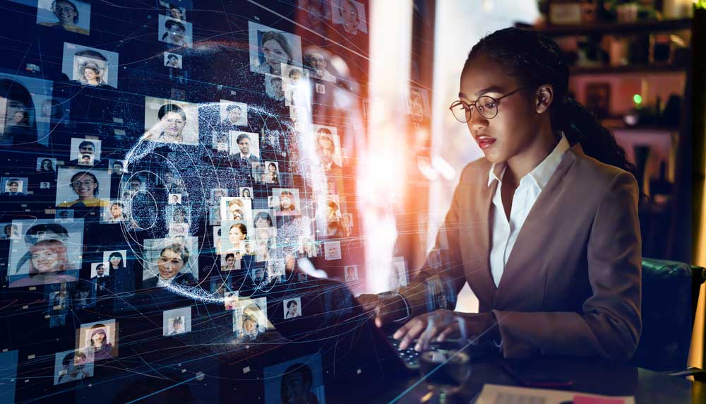 How to create a community online